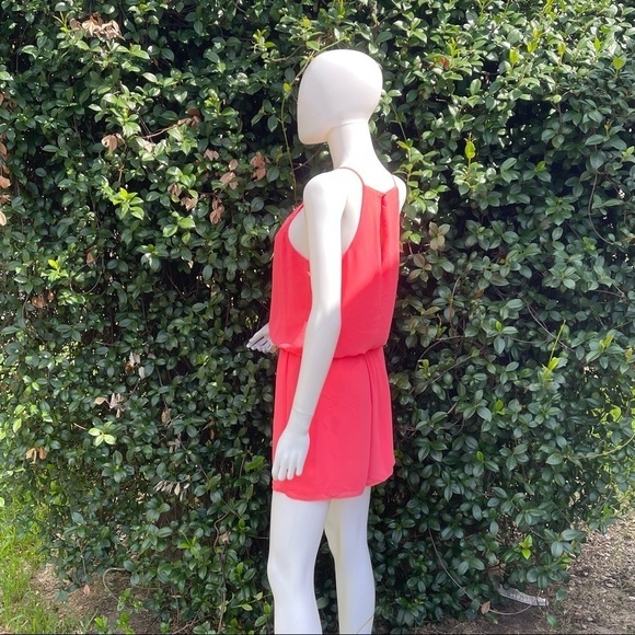 💋NWT BEBE Natalie Pleated Round Neck Short Minimalist Romper - Picture 10 of 12